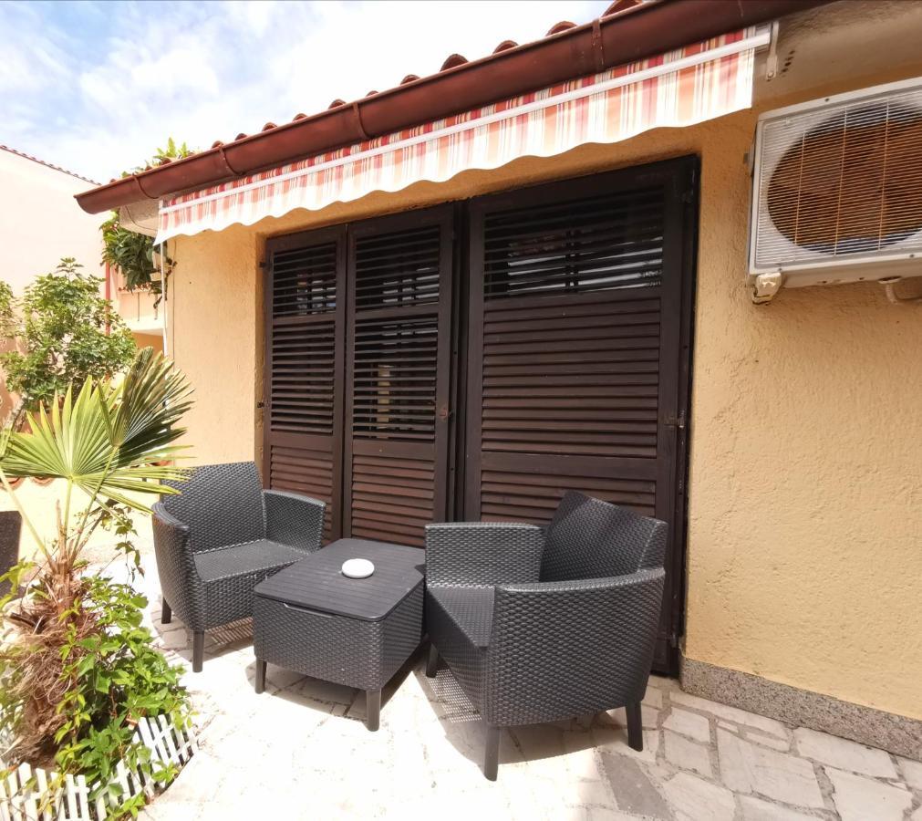 Apartmani Koin Medulin Exterior photo