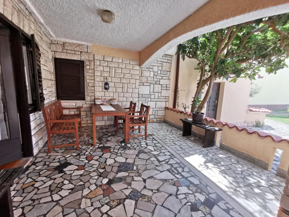 Apartmani Koin Medulin Exterior photo