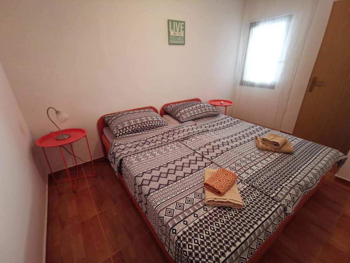 Apartmani Koin Medulin Exterior photo